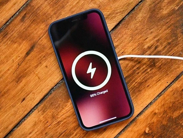 兴海苹果手机维修分享iPhone 12可以随便充电吗 